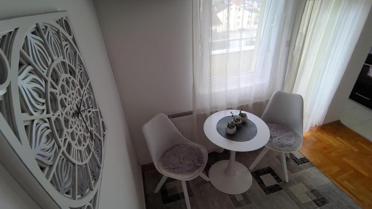 Poesia Apartment Novi Sad Esterno foto