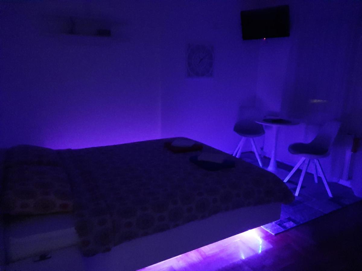 Poesia Apartment Novi Sad Esterno foto